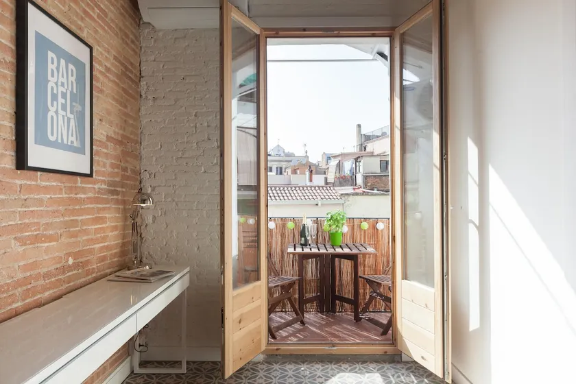 2Bdrm Sunset Balcony Tapas Montjuic Blai SANITIZED - Image 1
