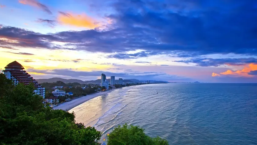 Hua Hin Beach, 2 Bedrooms - Image 1