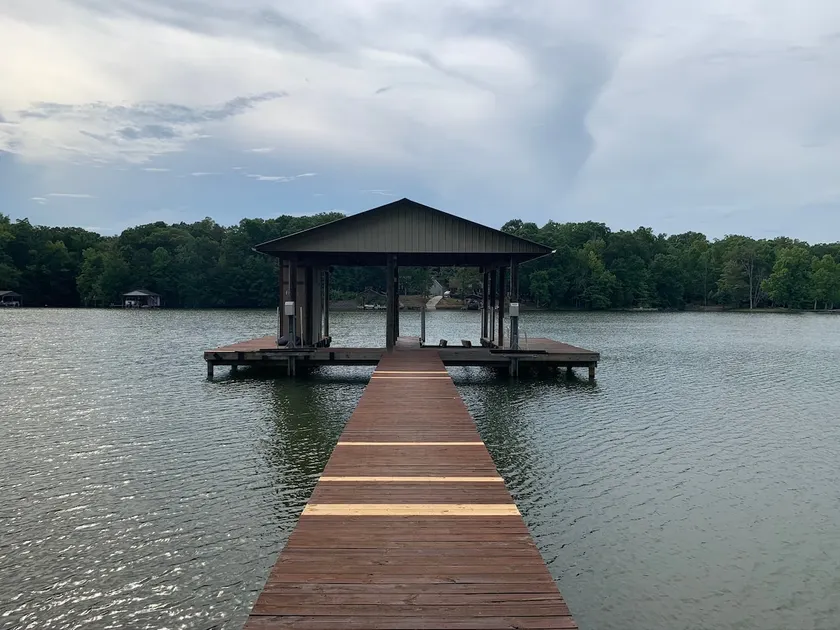Lake Haven Cottage - Image 1