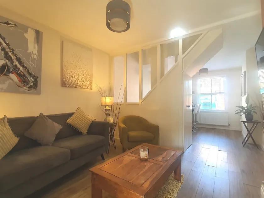 Modern two bedroom townhouse in Shrewsbury - Image 1