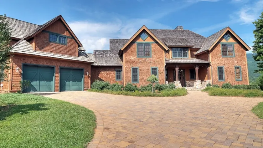 Secluded Luxury Home w/ Amazing Mountainous Views - Image 1