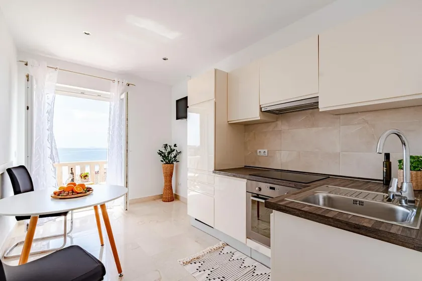 1 bedroom apartment - Image 1