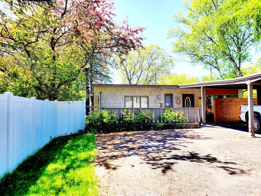 ★ Mid Century Modern!★7 miles to Canal Park★ - Image 1