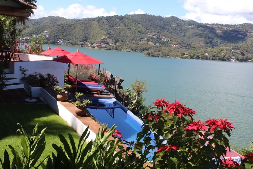 Lakeview Retreat w/ Pool & Jacuzzi - Valle de Bravo - Image 1