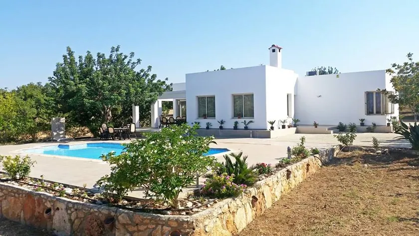 Eliofos Luxury Villa - Image 1