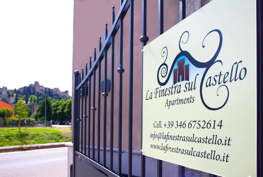 The Window on the Castle SOAVE - Image 1