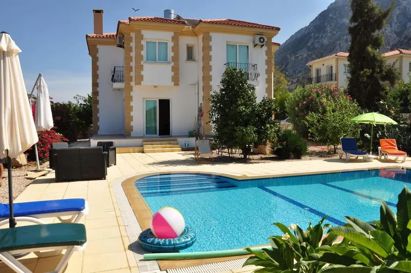 SUNSET VILLA KARSIYAKA - Image 1