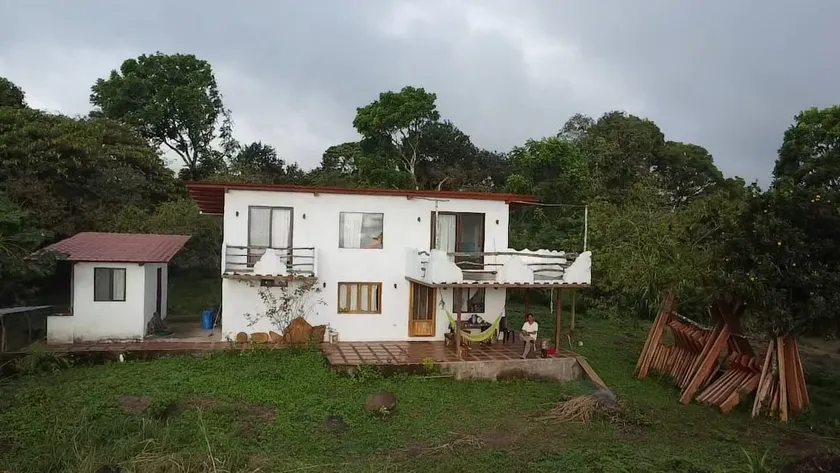 El Mango - rural house with fast internet - Image 1