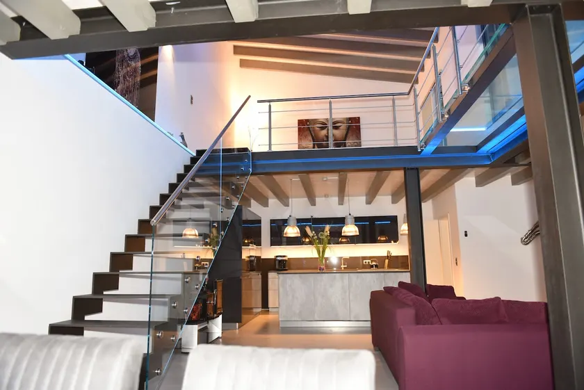 The Fountain Loft - 170sqm - Image 1