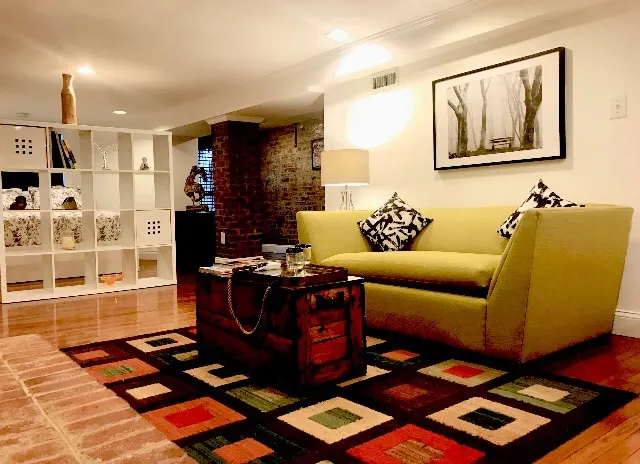 Stylish Private Stay in Bloomingdale - Image 1
