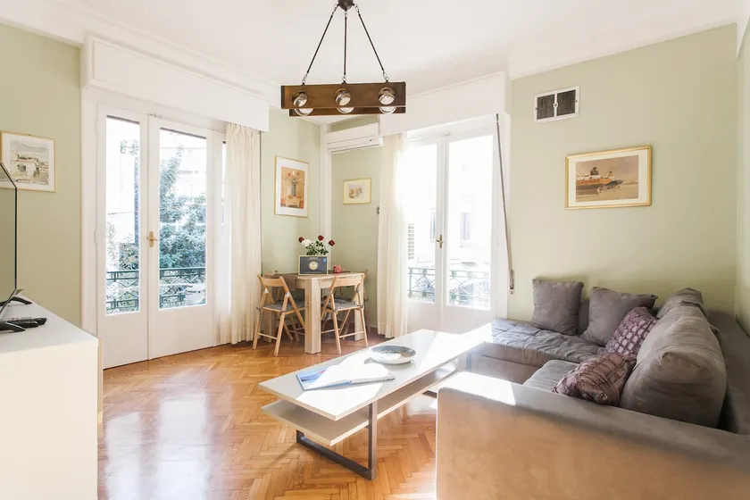 Beautiful Apartment at Plaka - Image 1