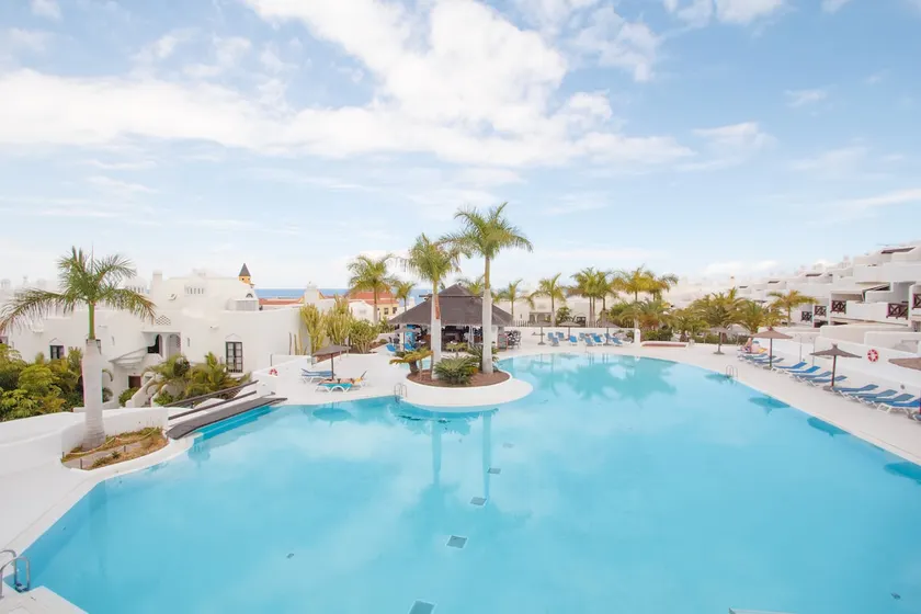 Marvelous 3 BD, Great Pools and Bar, 24h Security - Image 1