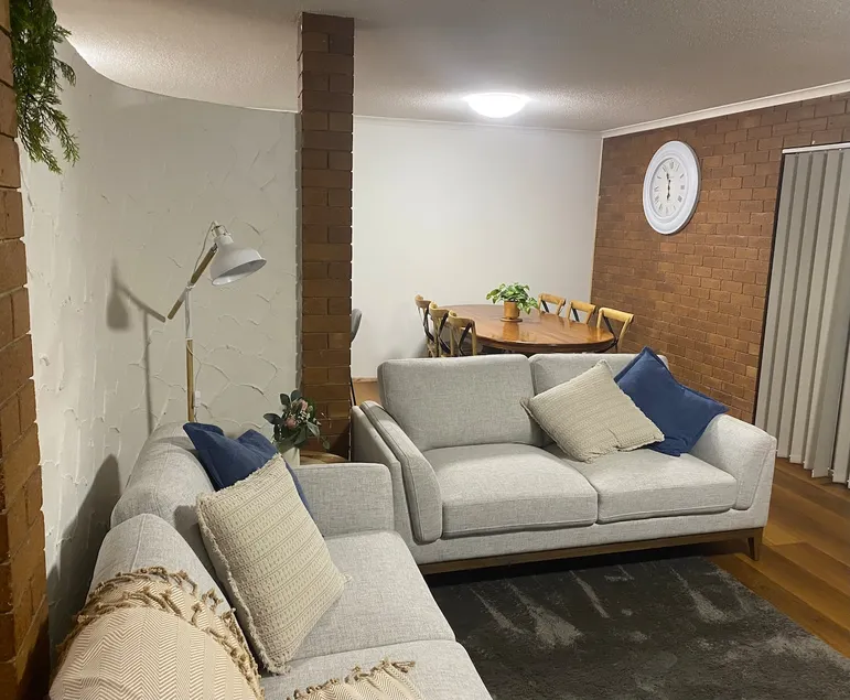 Near St V’s hosp n Grammar. Air-con, Wi-Fi.5 beds - Image 1