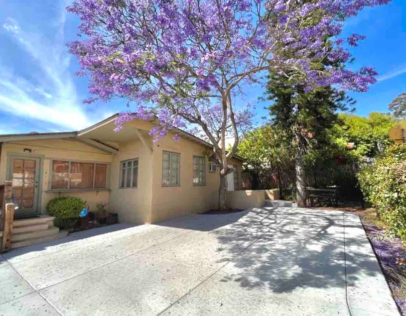 Old Town experience! Stylish home + parking! - Image 1