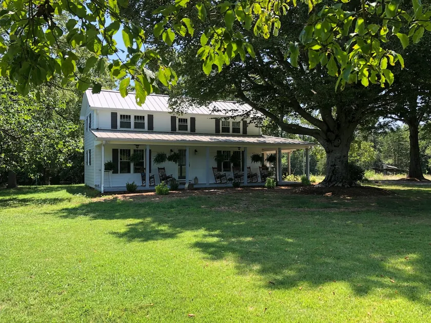 “The Homeplace” - Charming Farmhouse - Image 1
