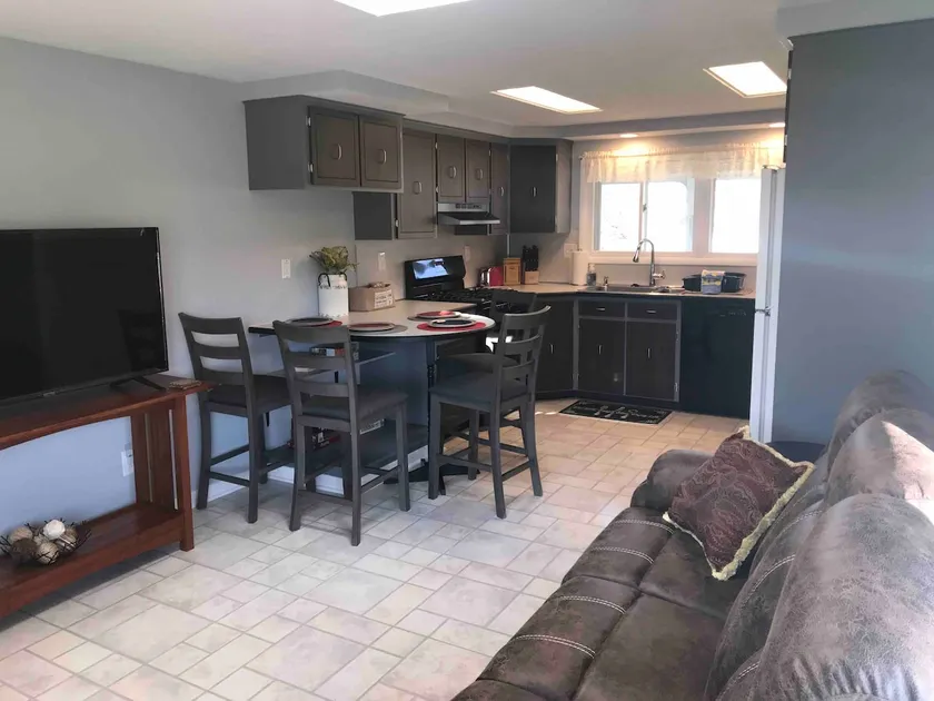 Cozy Home, Ideal for Travel Nurse in NE Summit Co. - Image 1