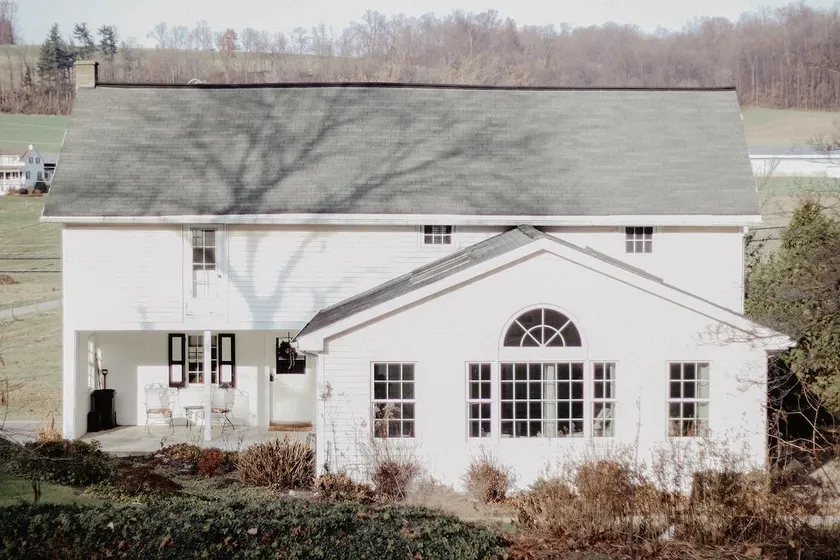 Camargo Inn - Winter Retreat - Image 1
