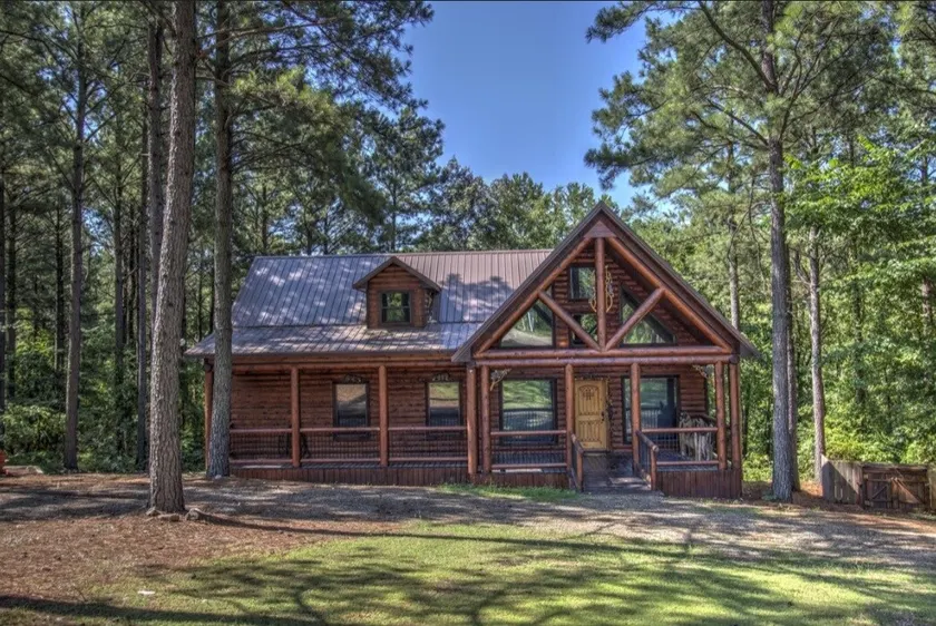 Timber Bear Cabin - Ihr perfekter Kurzurlaub, Feuerstelle / Whirlpool / WiFi / vieles mehr! - Image 1