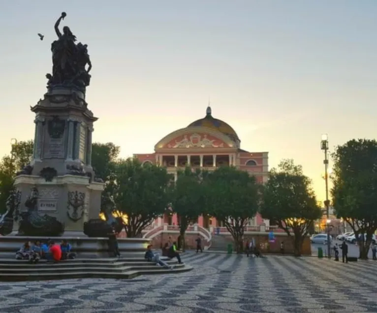 Apt 101 - 5 people - Teatro Amazonas - TRANSFER* - Image 1