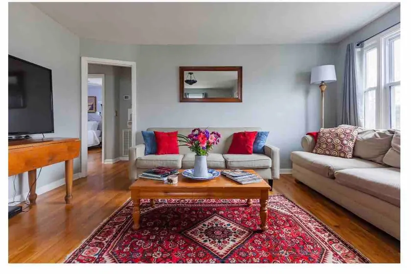ENTIRE HOME, 4 BEDS, NEAR DOWNTOWN - Image 1