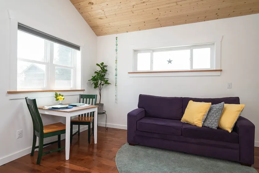 Neu mit gemütlichem Kamin: Alberta Arts SilverStar Cottage im Nordosten von Portland. - Image 1
