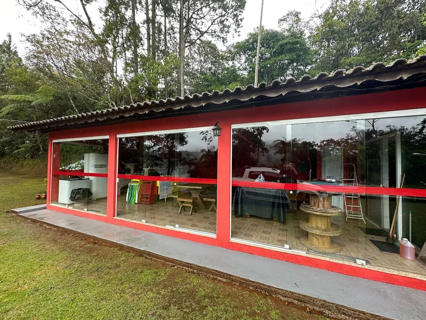 Private Farmhouse with Cottage and Pool - Image 1