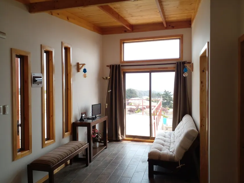 Cabin on El Quisco's Isla Negra - Image 1
