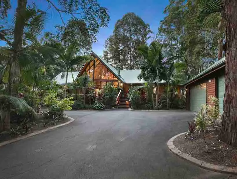 Rainforest Haven Acreage Retreat - Image 1