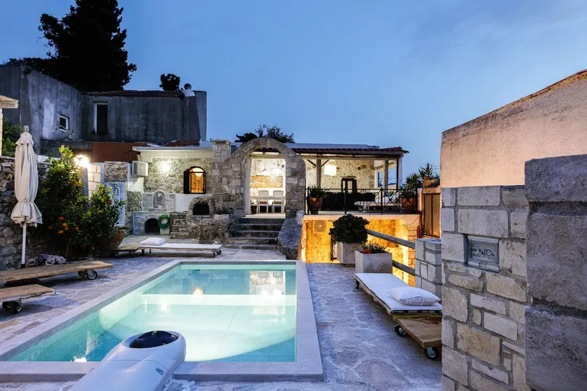 Antonia's stonebuilt mansion with a private pool - Image 1