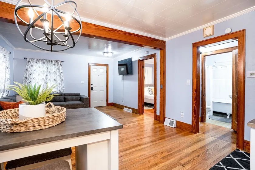 City Slicker | 2BR 1 BA Home I Fire Pit - Image 1