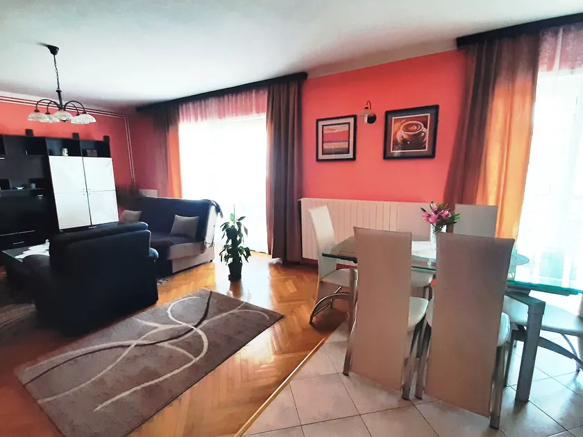 Apartment Novi Vinodolski - Image 1