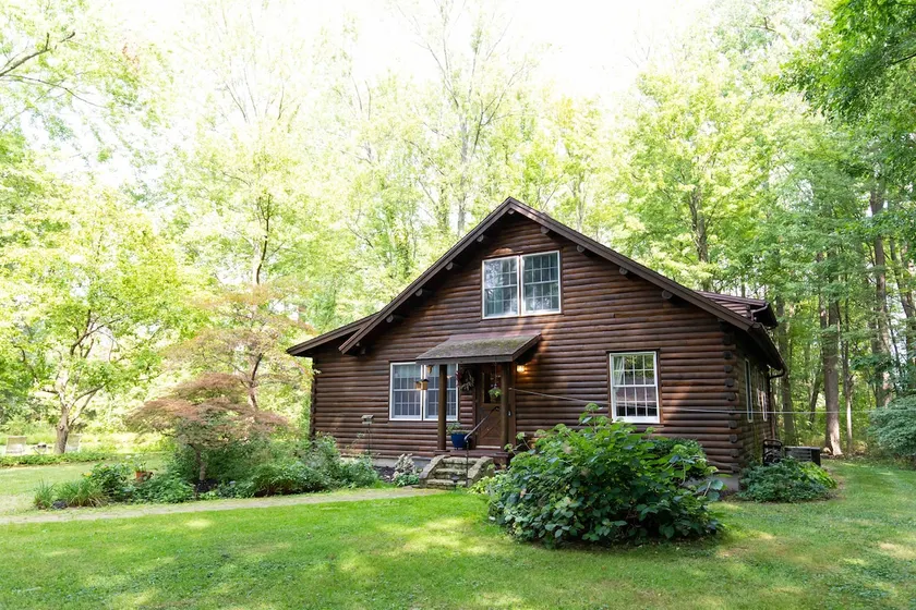 Mosshorn Cabin - Image 1