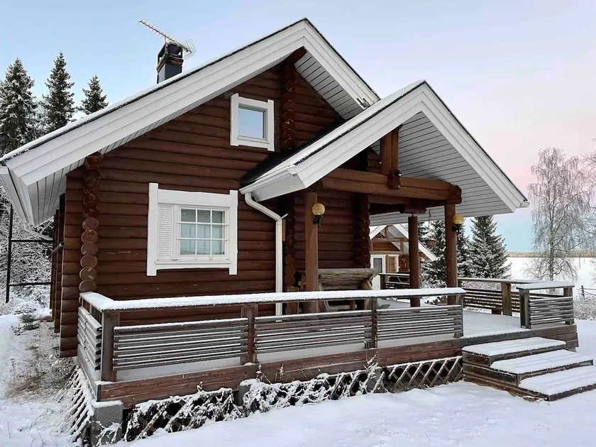 Cozy cottage by the Lake Norvajärvi, Rovaniemi - Image 1