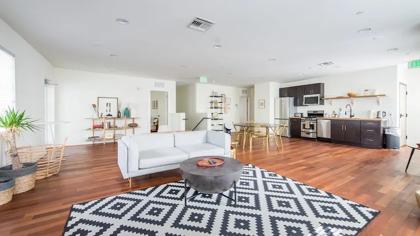Surreal Southbeach Luxury & Huge 2BR apt & Terrace - Image 1