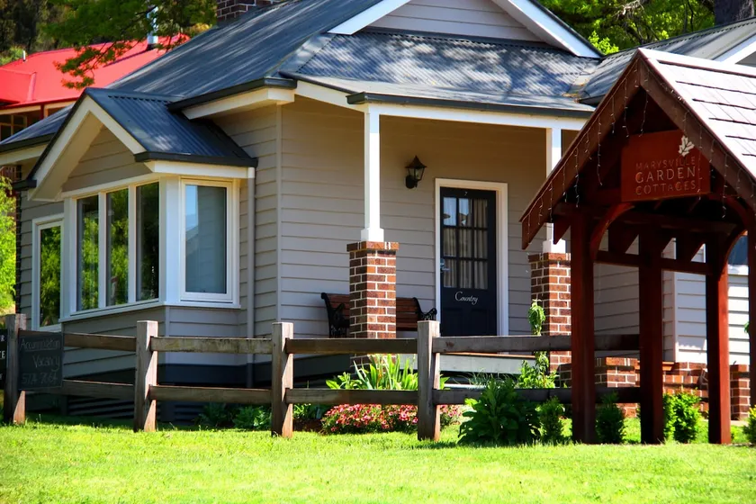 Country Cottage at Marysville Garden Cottages - Image 1