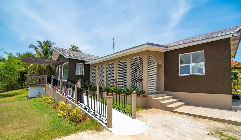 Villa aconchegante em Montego Bay com praia particular - Image 1