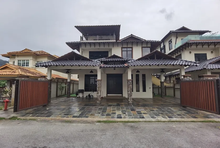 Templer Guesthome 6R5B Cozy Forest View with Pool - Image 1