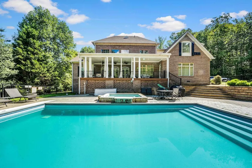 Luxury Home W/Private Pool, Hot tub and Dock - Image 1