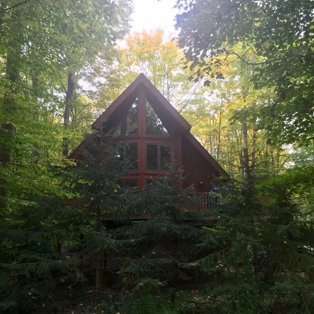 Harbor Springs Vacation Rental-outdoor Hot Tub - Image 1