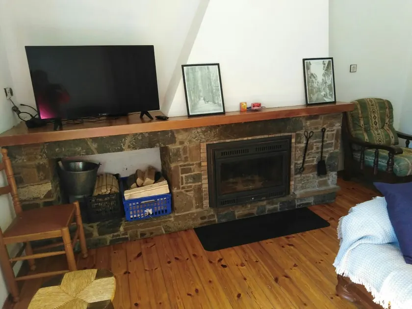 Large and Cozy Apartment with fireplace, in Camprodon - Image 1