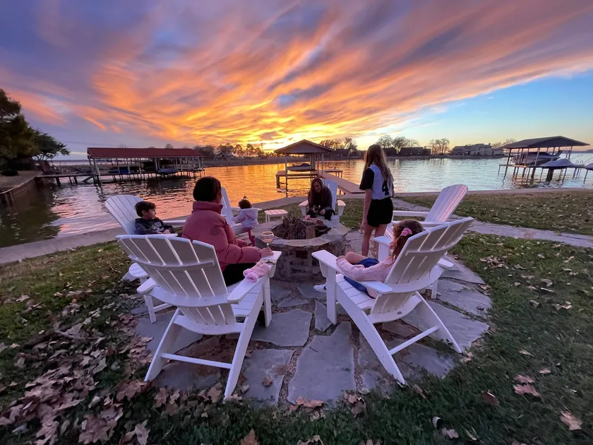 Cedar Creek Lake Haven Waterfront (w/Zipline) - Image 1