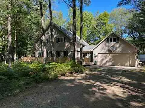 Cabin in Grayling. Great for all sports or relax! - Image 1