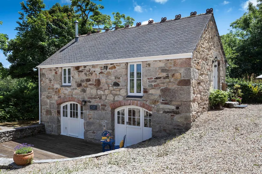 Orchard Barn Cornwall - Image 1