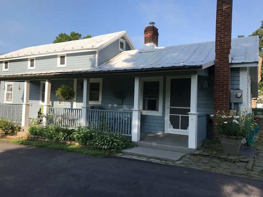 Little York Cottage - Image 1