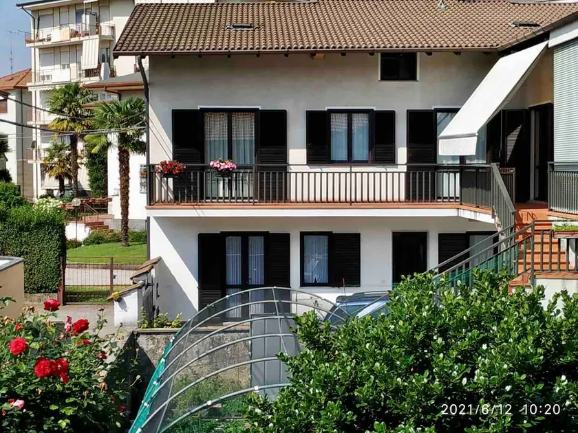 Vacation home at the lake - Image 1