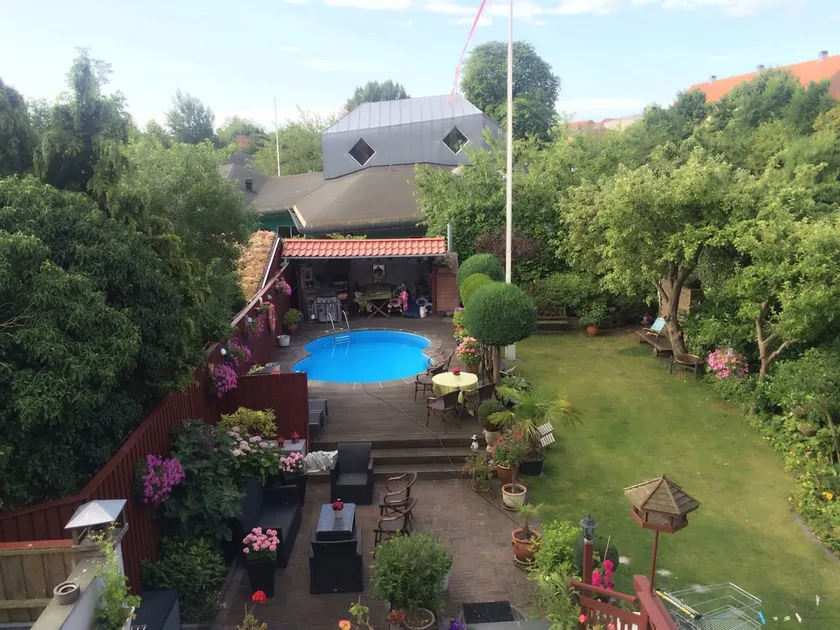 Spacious Copenhagen oasis • Garden & Pool - Image 1