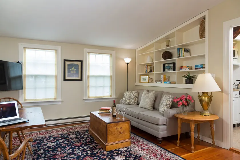 Historic harbor area one bdrm apt - Image 1
