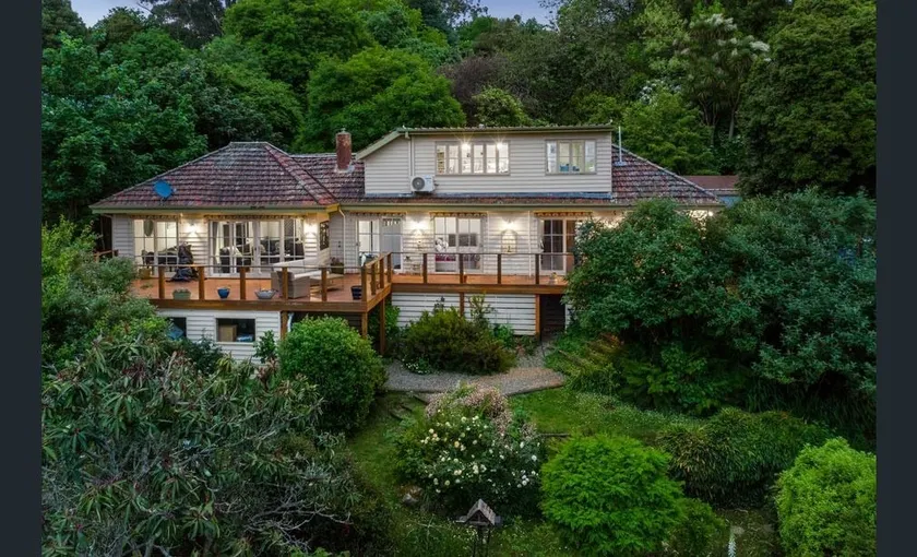 Mountain Villa with Spa and Lush Gardens - Image 1