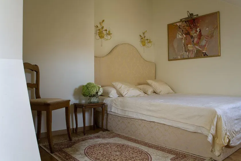 Writers Apartment - Image 1