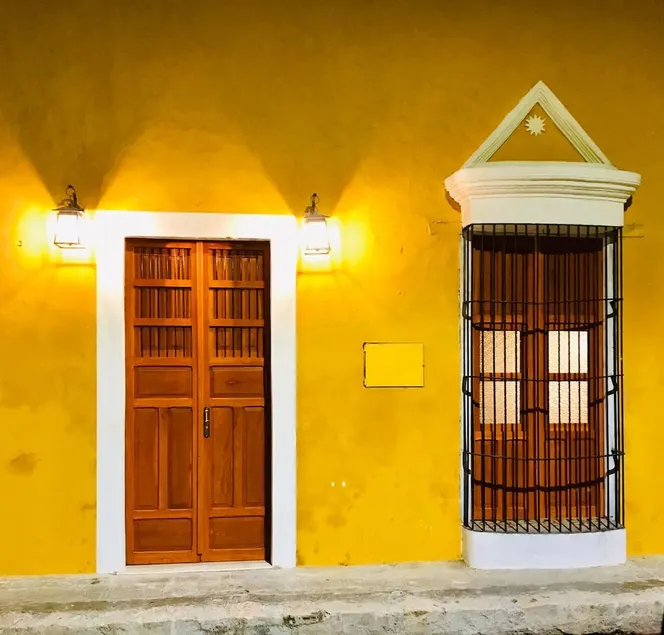 Farolitos Luxury Apartment - Image 1